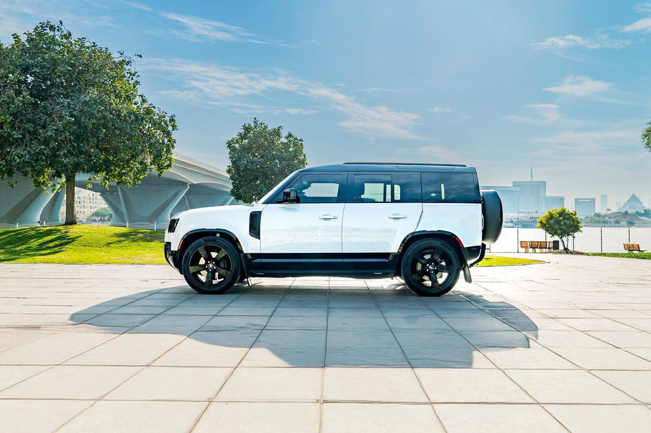 Land Rover Defender 110